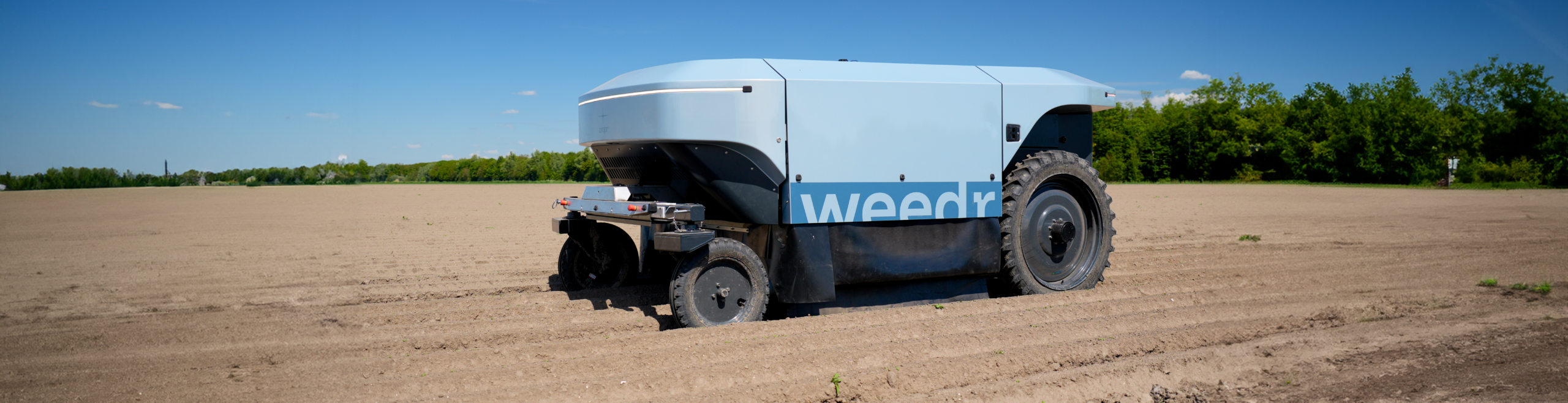 cropr weedr in het veld
